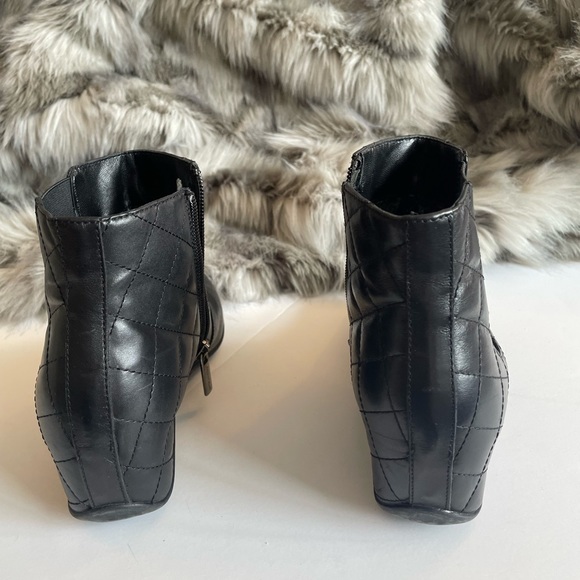 Aquatalia leather wedge ankle bootie “waterproof” - Picture 8 of 8